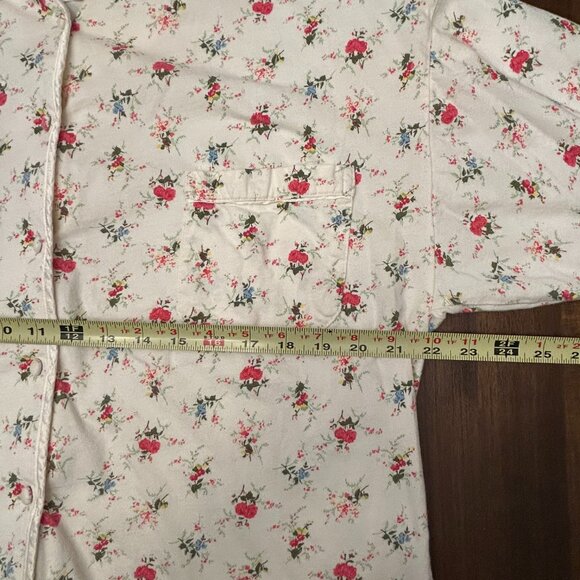 Victoria's Secret Women Pajama Button Up Top Long Sleeve Red Roses Size Medium - Picture 9 of 14